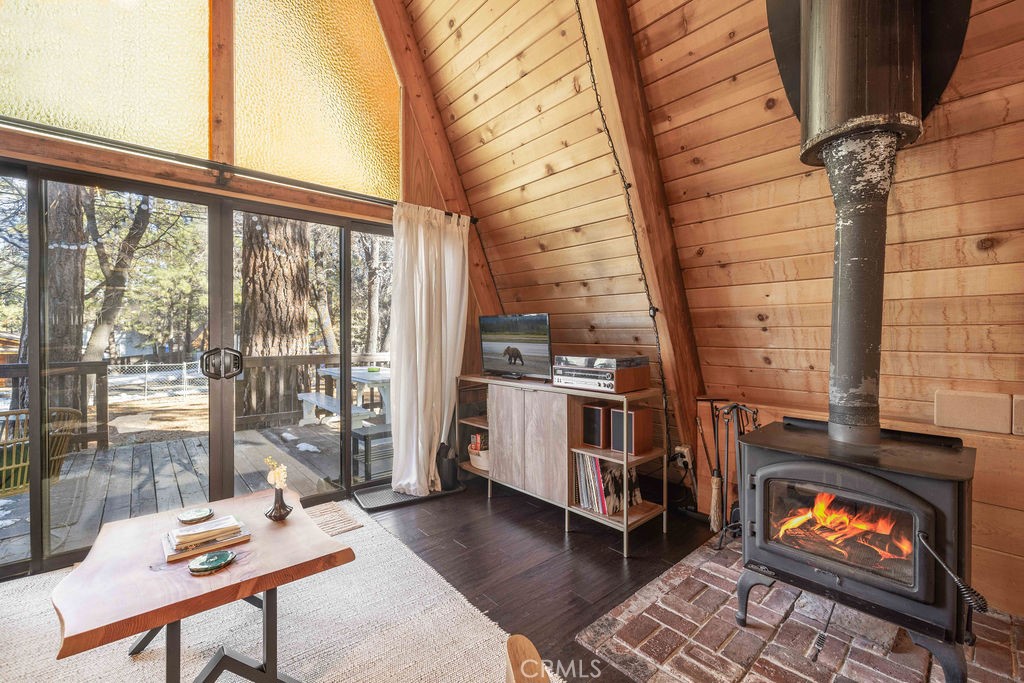 446 Riverside Avenue Sugarloaf, CA 92386 - Photo 7 of 29