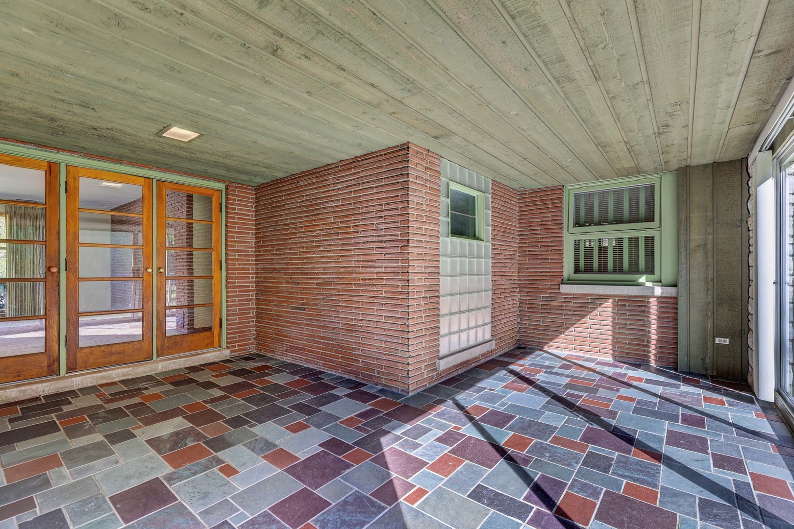 1401 Park Ridge Boulevard Park Ridge, IL 60068 - Photo 18 of 40