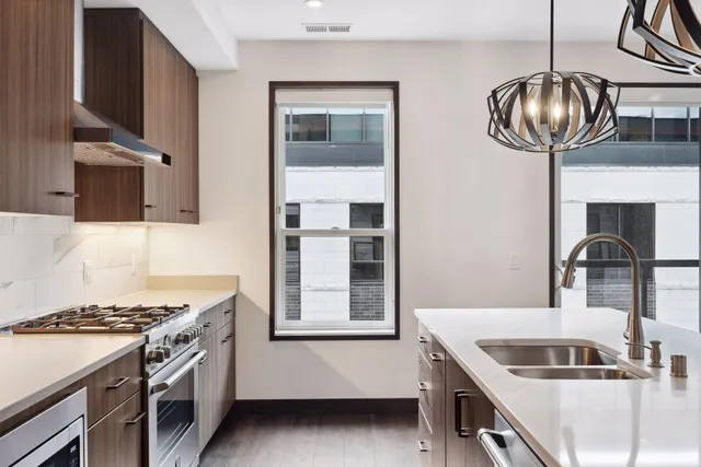 $6,229 | 253 Lake Street East, Unit 309, Wayzata, MN 55391