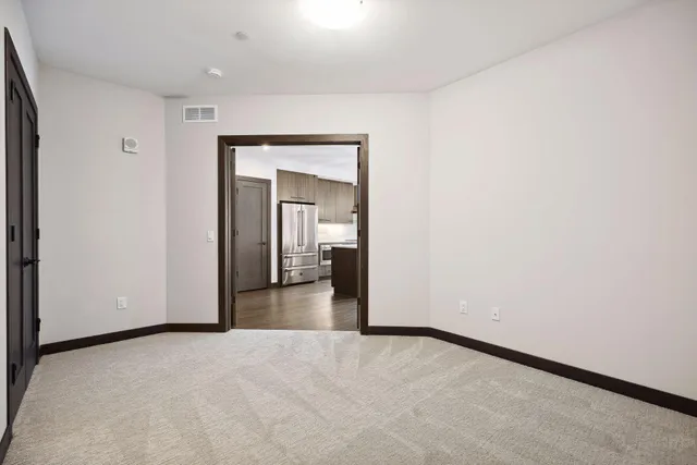 $6,229 | 253 Lake Street East, Unit 309, Wayzata, MN 55391