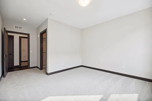 $6,287 | 253 Lake Street East, Unit 309, Wayzata, MN 55391