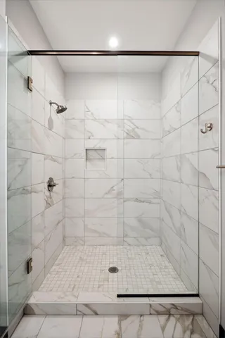 $6,229 | 253 Lake Street East, Unit 309, Wayzata, MN 55391