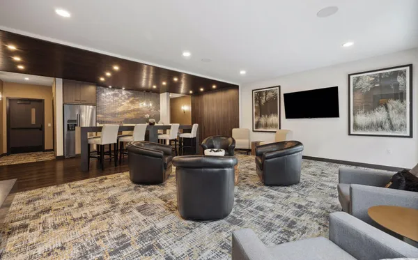 $6,287 | 253 Lake Street East, Unit 309, Wayzata, MN 55391