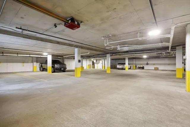 $6,229 | 253 Lake Street East, Unit 309, Wayzata, MN 55391