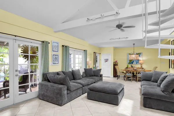 $995,000 | 1209 Truman Avenue, Unit 5, Key West, FL 33040