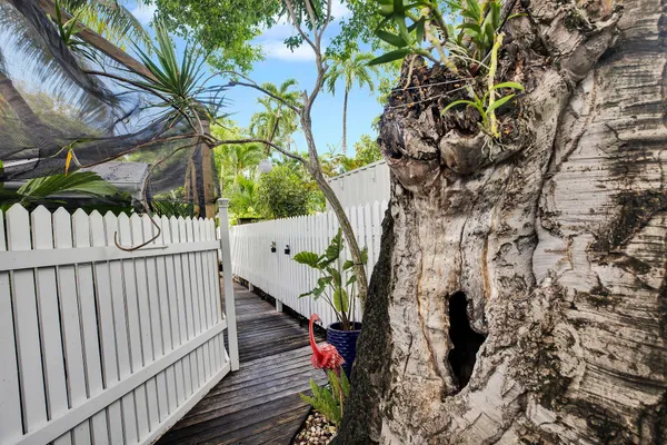 $995,000 | 1209 Truman Avenue, Unit 5, Key West, FL 33040