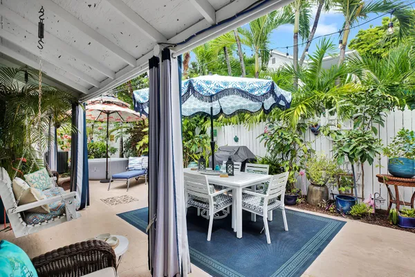 $995,000 | 1209 Truman Avenue, Unit 5, Key West, FL 33040