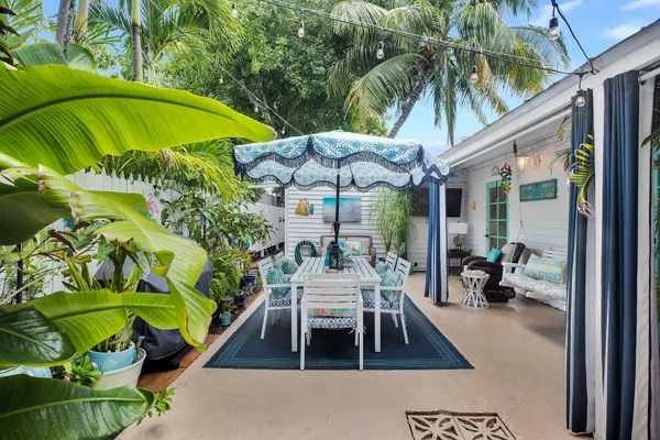 $995,000 | 1209 Truman Avenue, Unit 5, Key West, FL 33040
