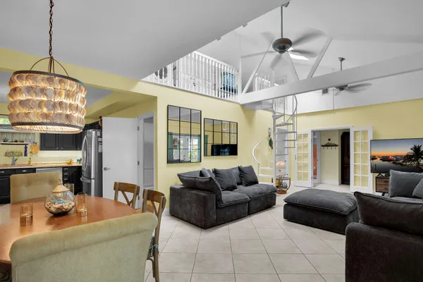 $995,000 | 1209 Truman Avenue, Unit 5, Key West, FL 33040