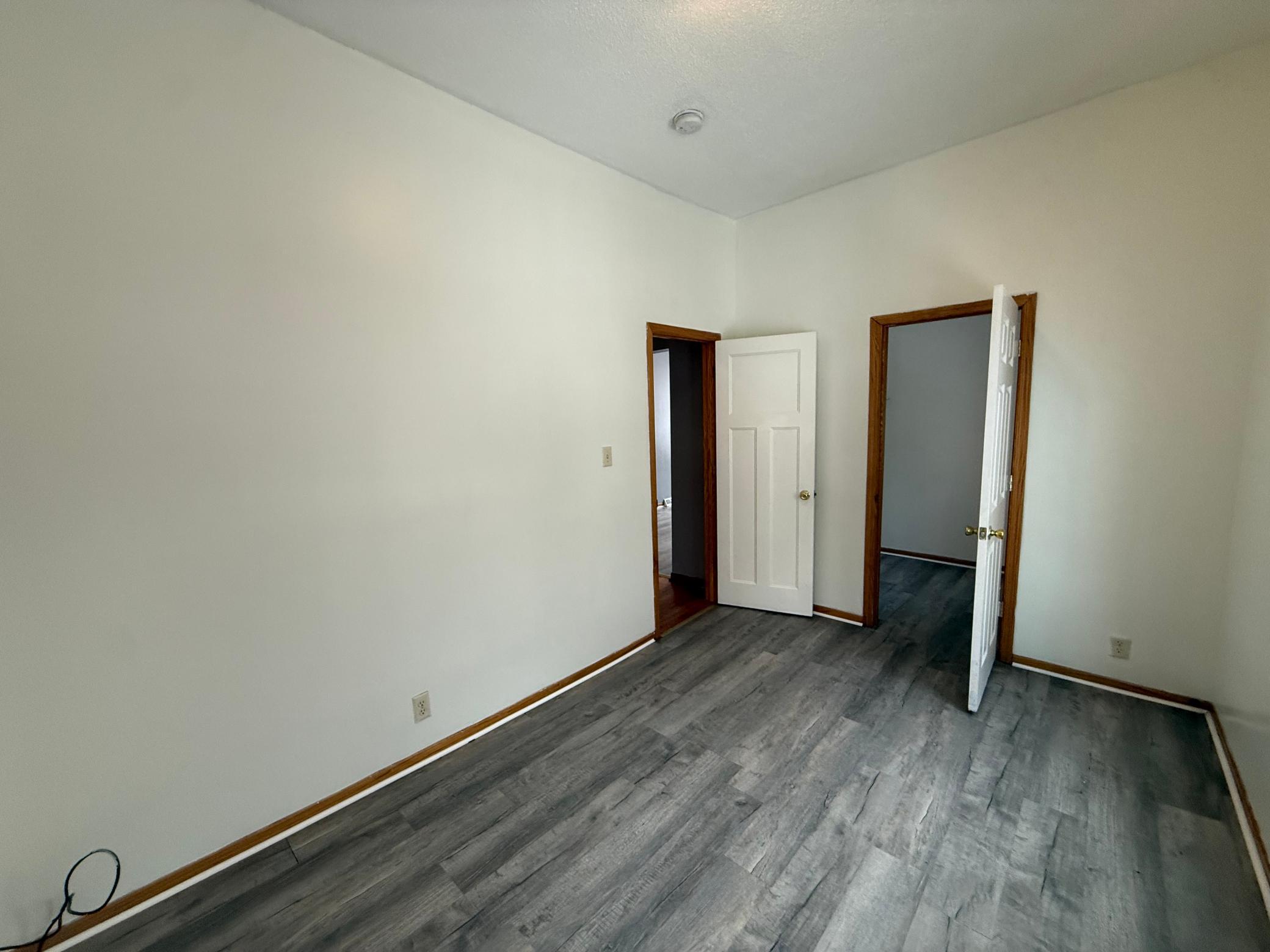 666 Sims Avenue St. Paul, MN 55106 - Photo 11 of 53