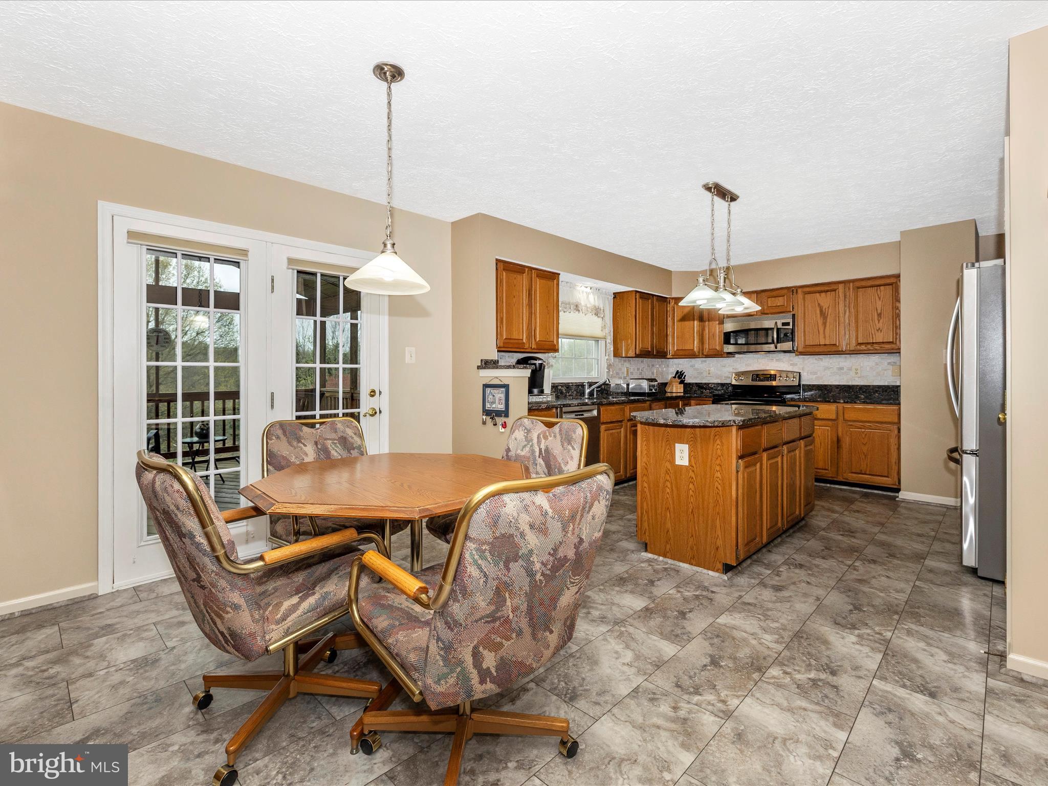 10 Knoll Side Lane Middletown, MD 21769 - Photo 18 of 84 Breakfast Area