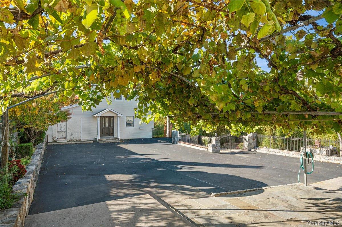 9 Todd Place, Unit 2ND FL RIGHT SIDE Ossining, NY 10562 - Photo 4 of 20 Parking included for up two cars.