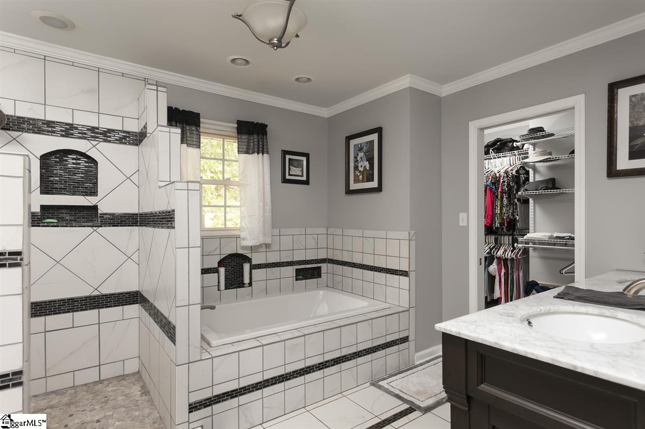 5 Robinson Road Taylors, SC 29687 - Photo 14 of 19