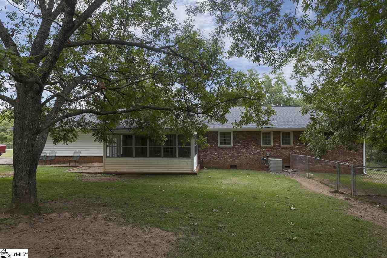 5 Robinson Road Taylors, SC 29687 - Photo 16 of 19