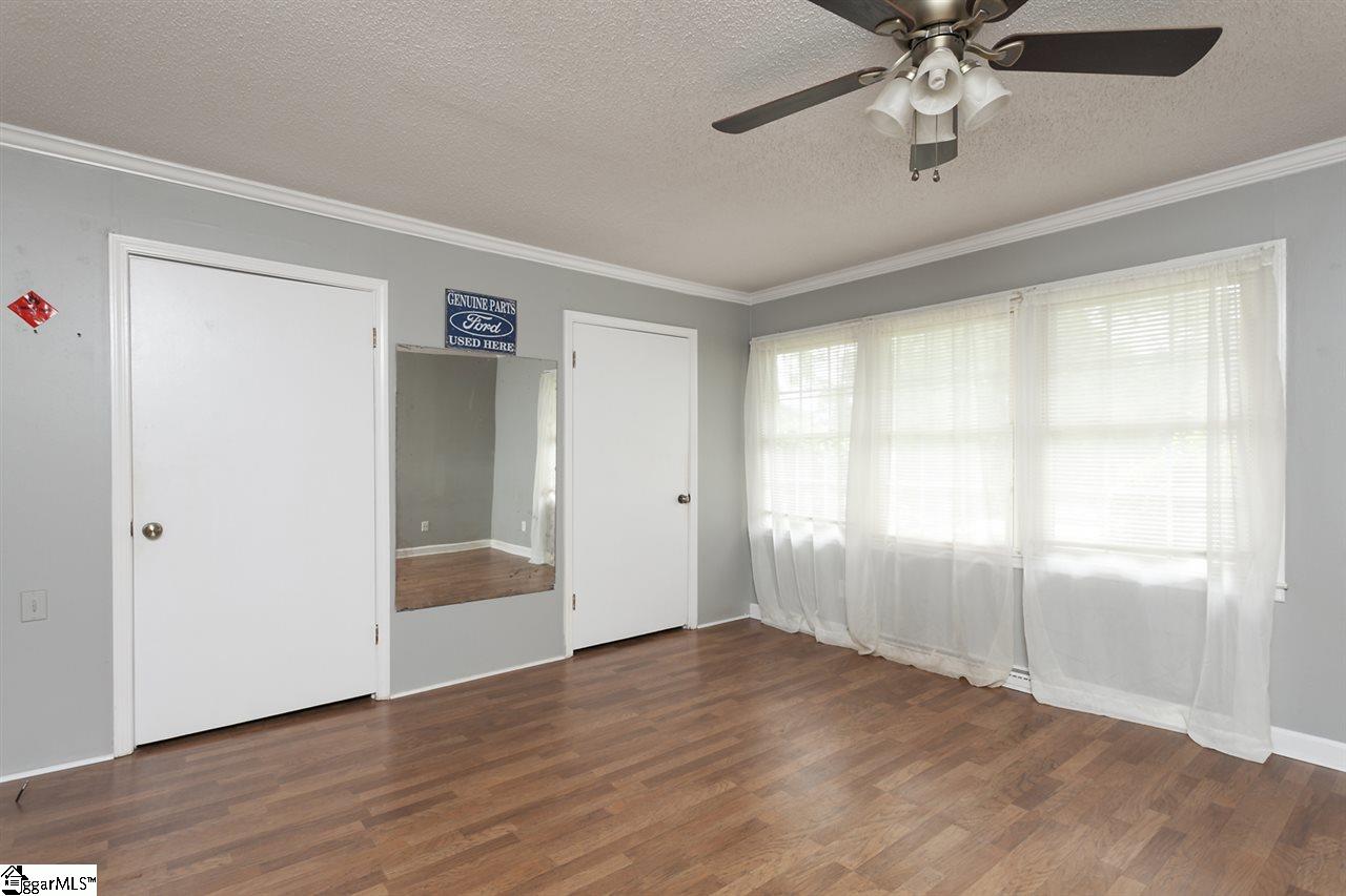 5 Robinson Road Taylors, SC 29687 - Photo 9 of 19