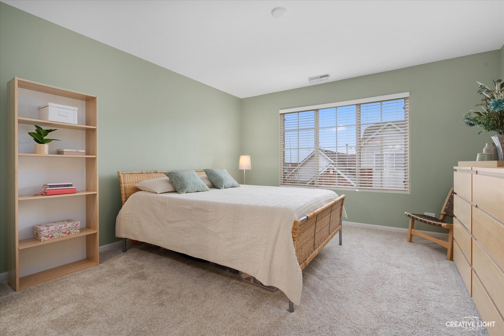 3426 Cameron Drive, Unit 3426 Elgin, IL 60124 - Photo 9 of 17 a bedroom with a bed and a window