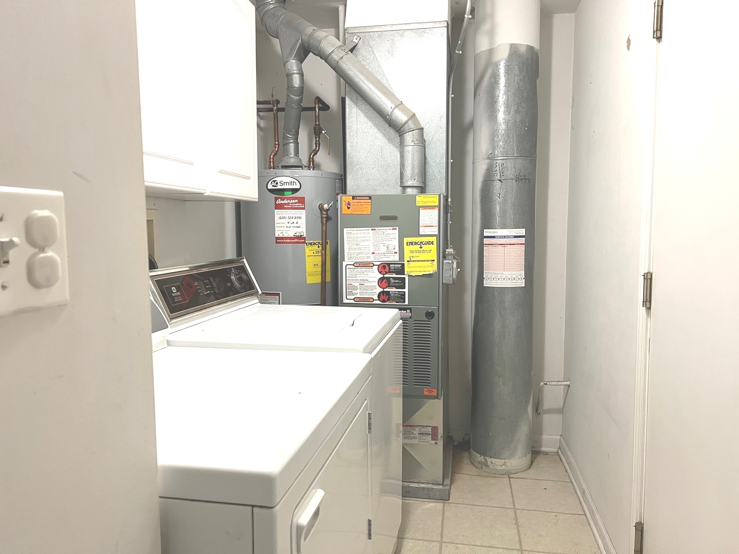 2966 White Thorn Circle Naperville, IL 60564 - Photo 14 of 14 a utility room with dryer and washer