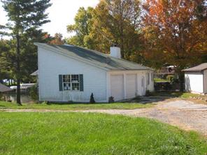 219 Mill Spring Drive Coatesville, IN 46121 - Photo 2 of 20