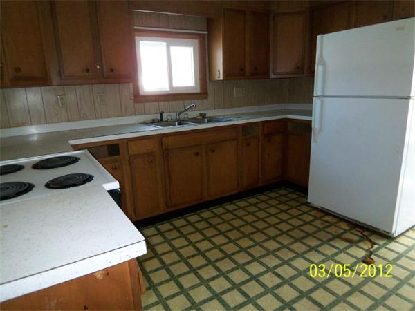 91 South Athol Road Athol, MA 01331 - Photo 3 of 12 Gallery Image 3