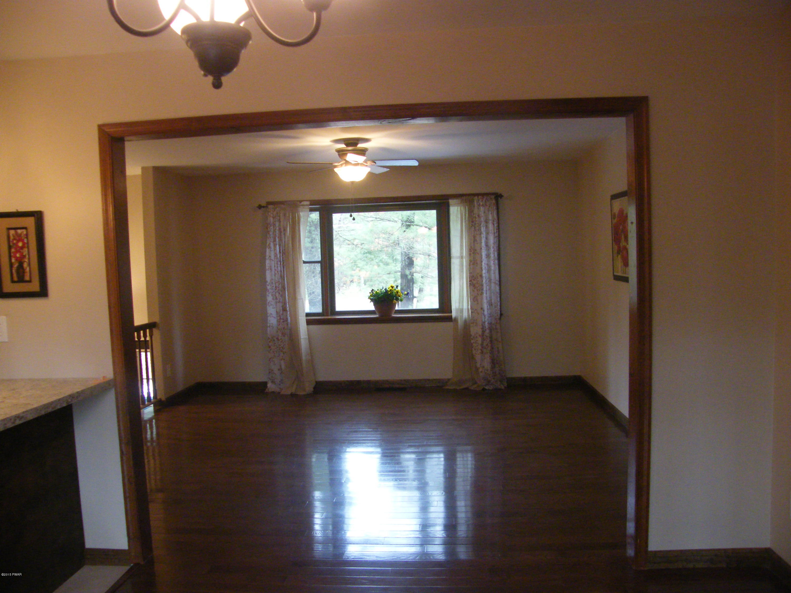 314 Rambling Way Milford, PA 18337 - Photo 8 of 21 Gallery Image 8