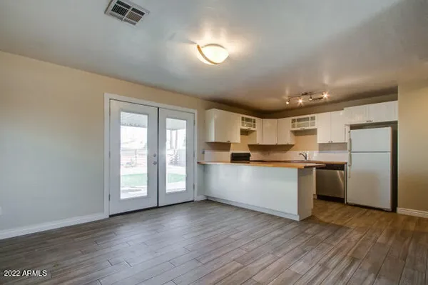 $2,250 | 1324 West 11th Street, Tempe, AZ 85281