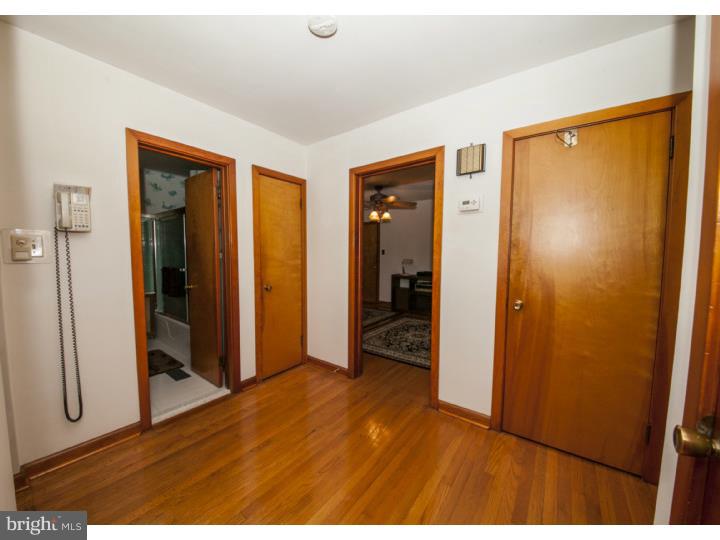 1250 Durham Road Langhorne, PA 19047 - Photo 12 of 25 Hallway