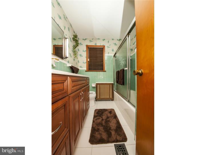 1250 Durham Road Langhorne, PA 19047 - Photo 13 of 25 Bathroom