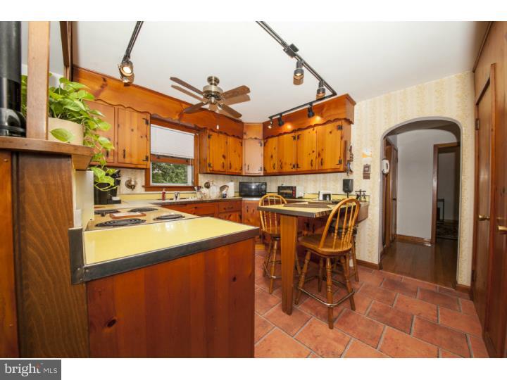 1250 Durham Road Langhorne, PA 19047 - Photo 8 of 25 Kitchen