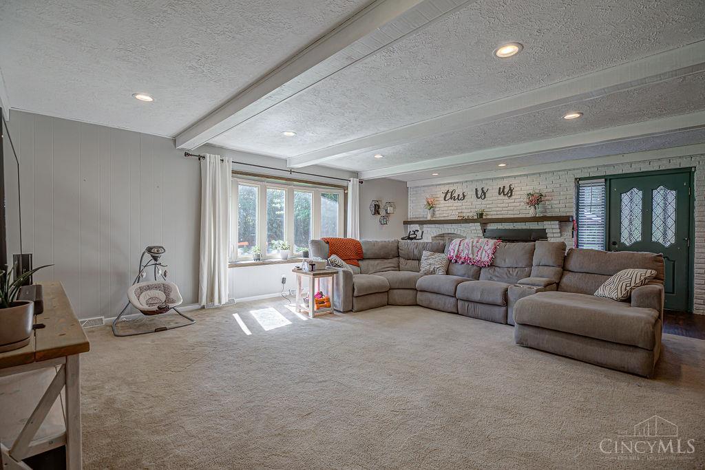 3677 Poole Road Cincinnati, OH 45251 - Photo 21 of 38 Gallery Image 21