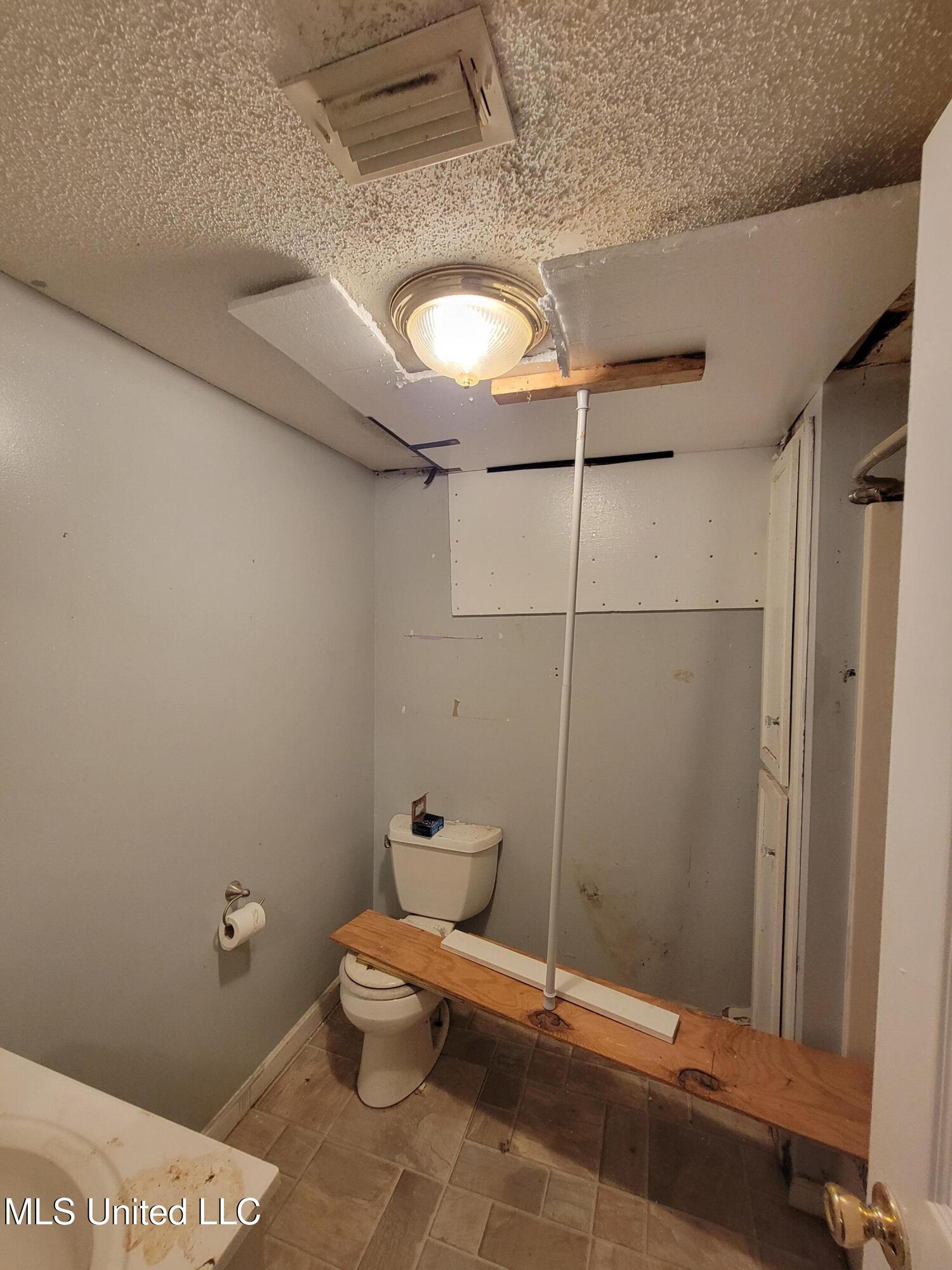 4806 Larimore Street Moss Point, MS 39563 - Photo 14 of 21 13