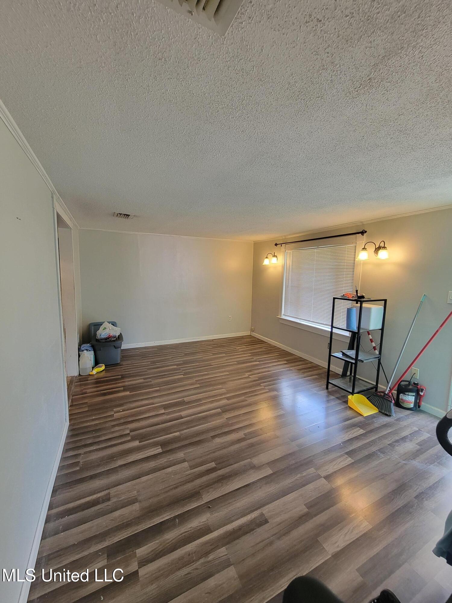 4806 Larimore Street Moss Point, MS 39563 - Photo 3 of 21 02