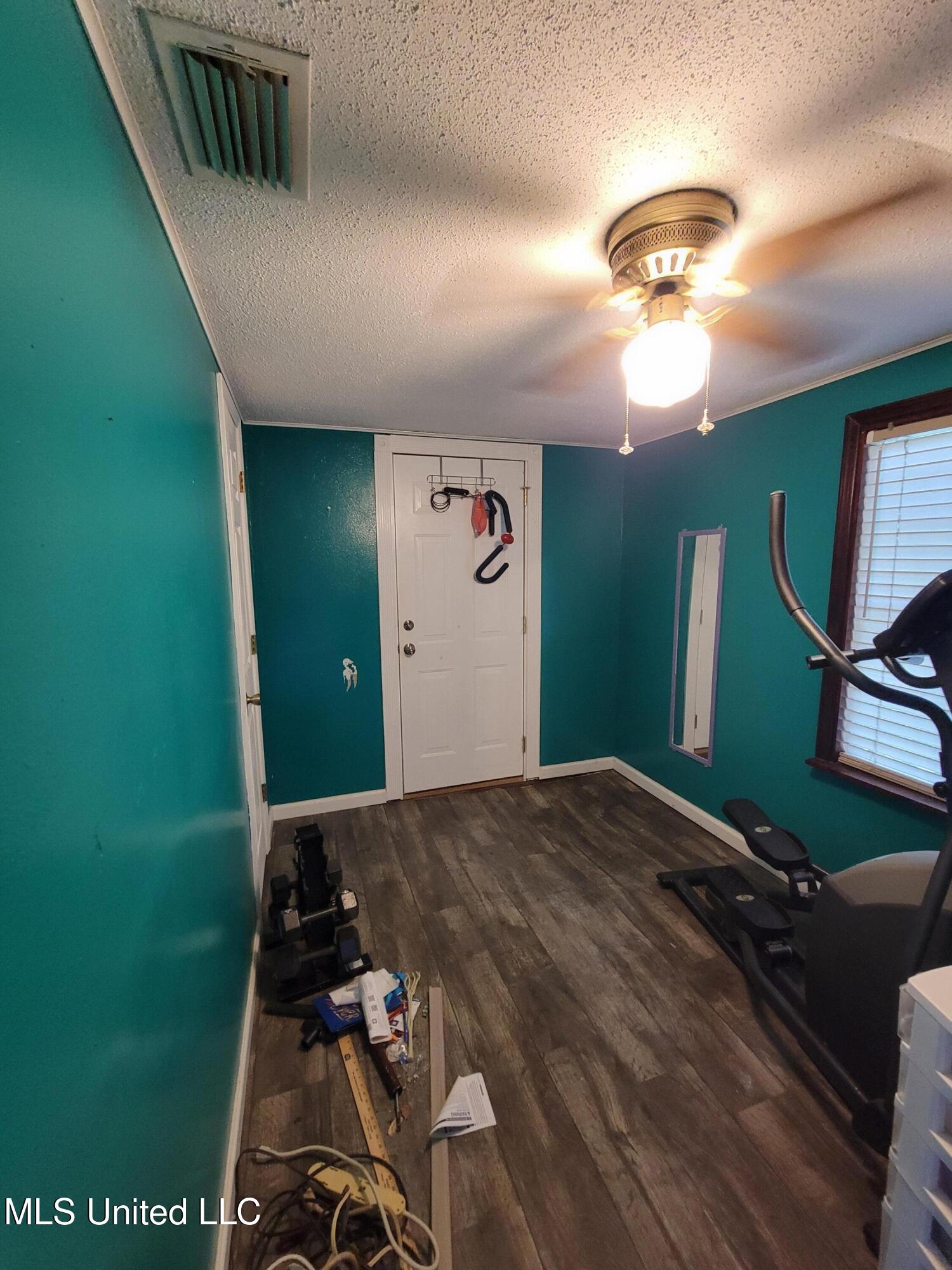 4806 Larimore Street Moss Point, MS 39563 - Photo 9 of 21 08