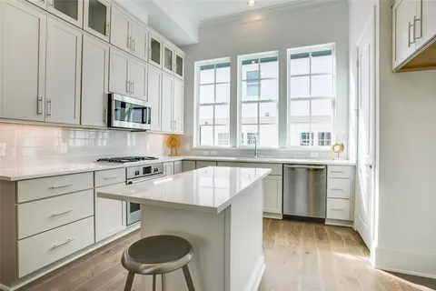 $499,900 | 4636 Warwood Lane, Dallas, TX 75219