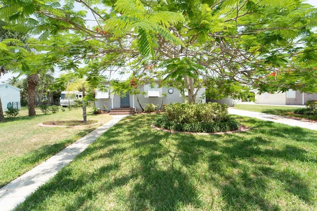$2,400 | 306 Fernandina Street, Fort Pierce, FL 34949