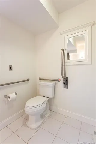 $825 | 51 Sherman Street West, Unit 51, Fairfield, CT 06824