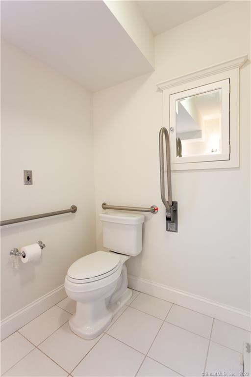 51 Sherman Street West, Unit 51 Fairfield, CT 06824 - Photo 6 of 11