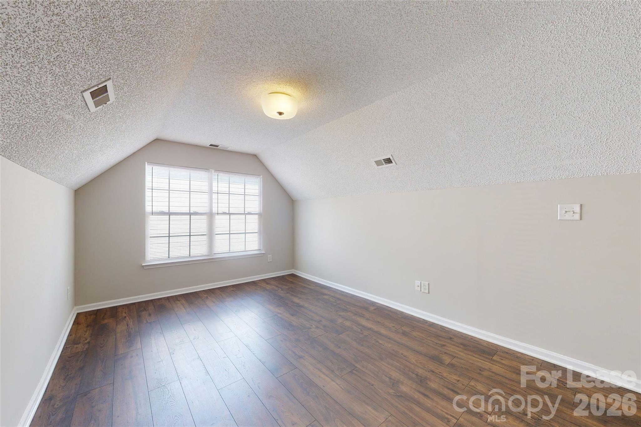 2024 Pimpernel Road Charlotte, NC 28213 - Photo 16 of 33 Gallery Image 16