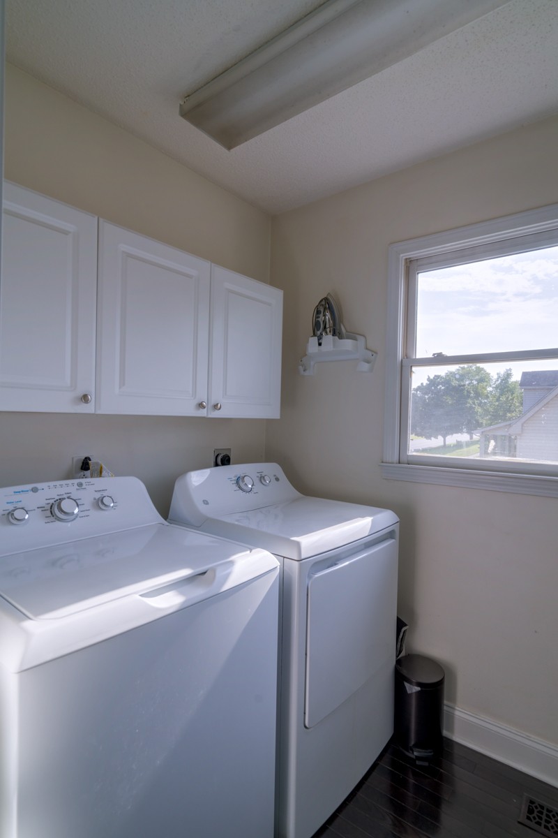 883 South Ridge Trail Clarksville, TN 37043 - Photo 28 of 42 Full-sized laundry room with lots of storage!