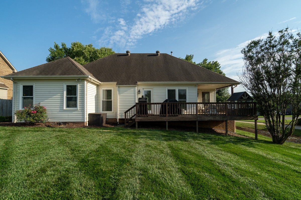 883 South Ridge Trail Clarksville, TN 37043 - Photo 33 of 42 Gallery Image 33