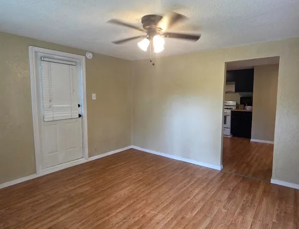 $1,475 | 1211 3rd Street, League City, TX 77573