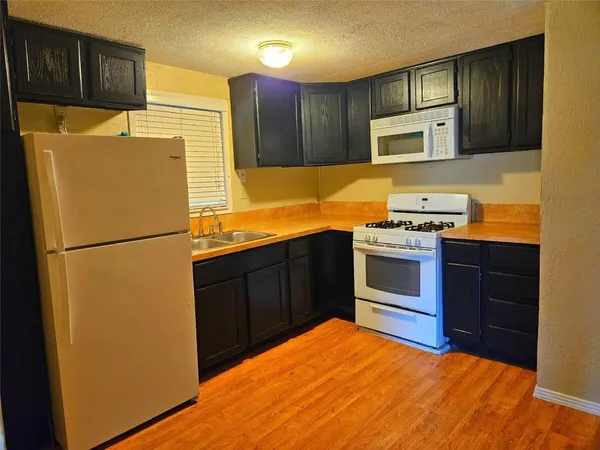 $1,475 | 1211 3rd Street, League City, TX 77573