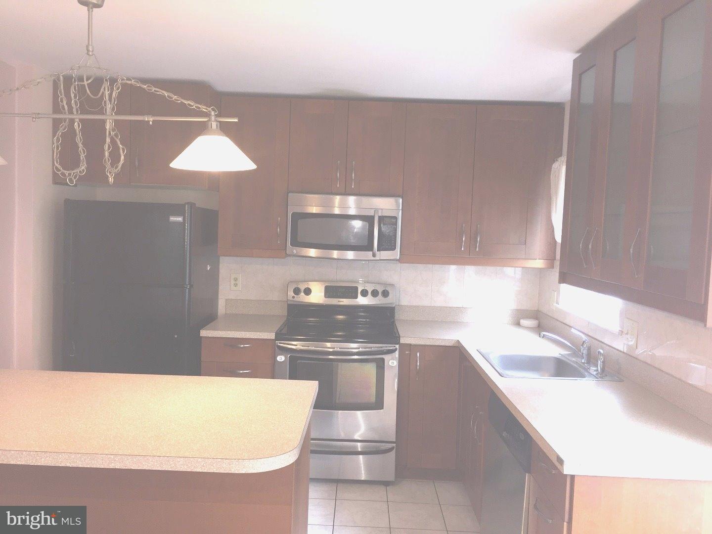 9369 Neil Road, Unit B Philadelphia, PA 19115 - Photo 5 of 11