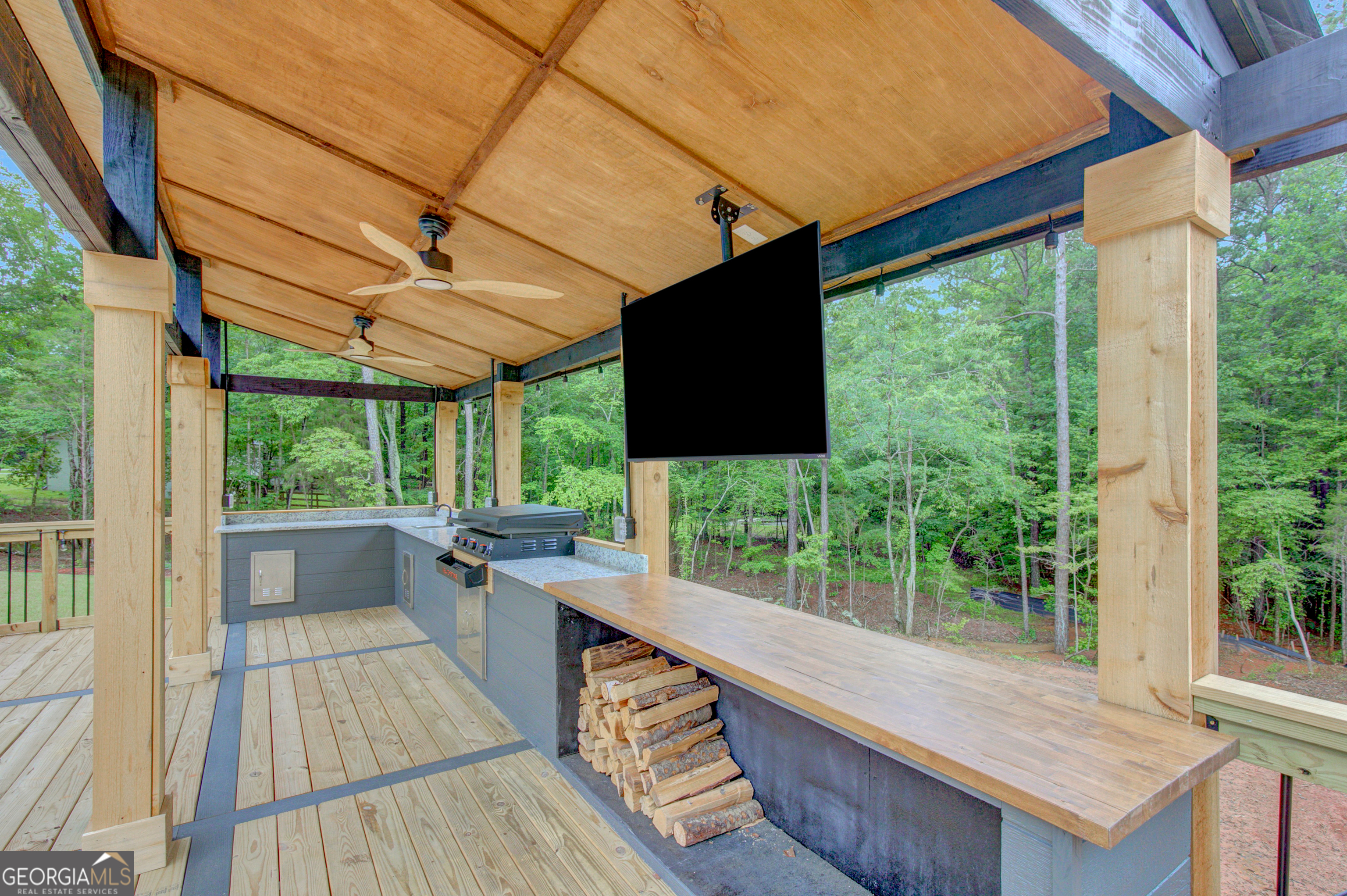 140 South Alexander Creek Road Newnan, GA 30263 - Photo 60 of 67 a outdoor view with a sitting space