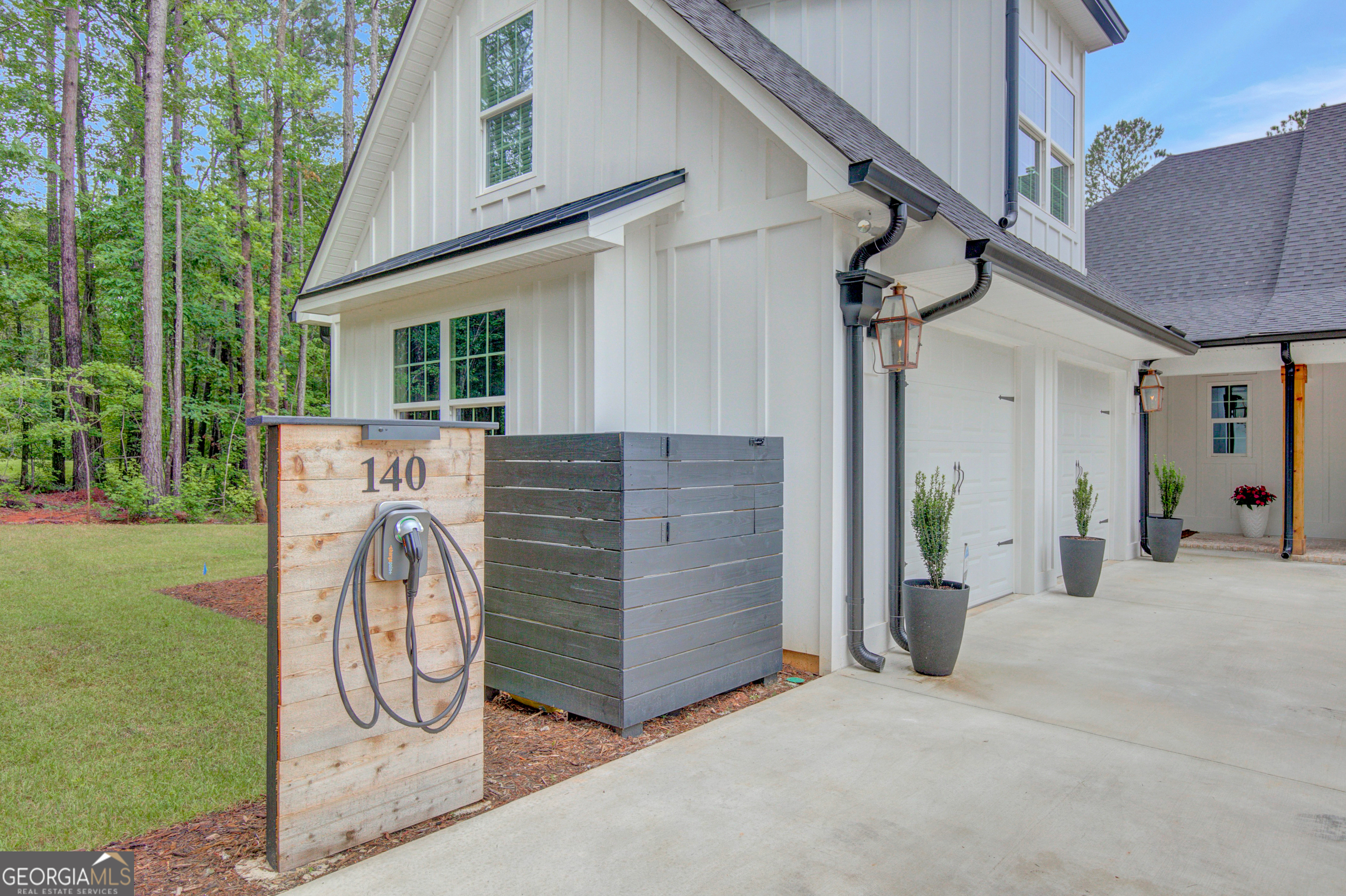 140 South Alexander Creek Road Newnan, GA 30263 - Photo 64 of 67 a view of a house with a washer and dryer