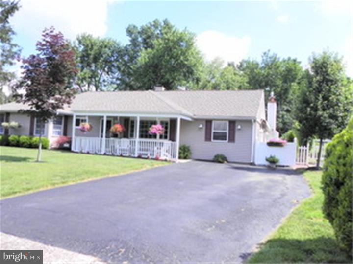 679 Locust Road Warminster, PA 18974 - Photo 1 of 25 Exterior Front
