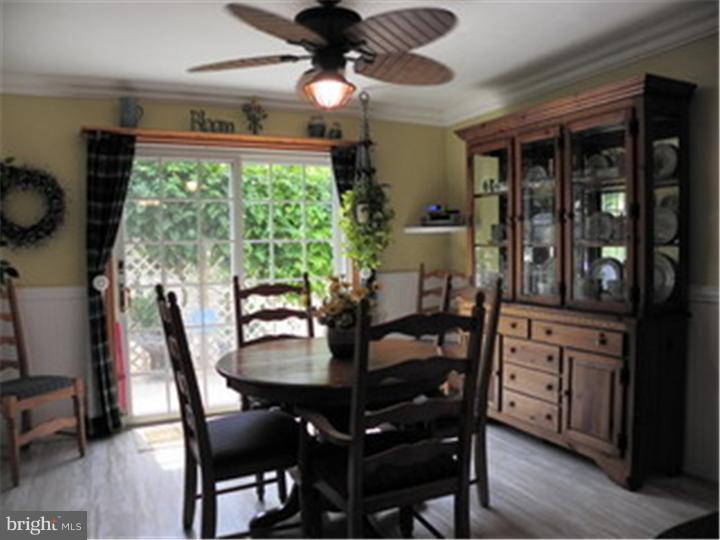 679 Locust Road Warminster, PA 18974 - Photo 11 of 25 Dining Room