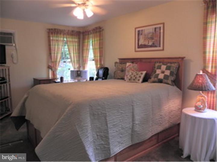 679 Locust Road Warminster, PA 18974 - Photo 16 of 25 Bedroom 2