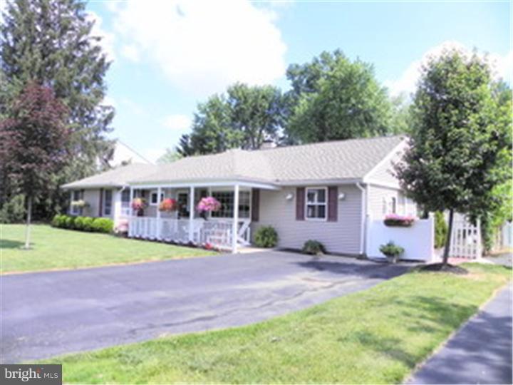 679 Locust Road Warminster, PA 18974 - Photo 3 of 25 Exterior Front