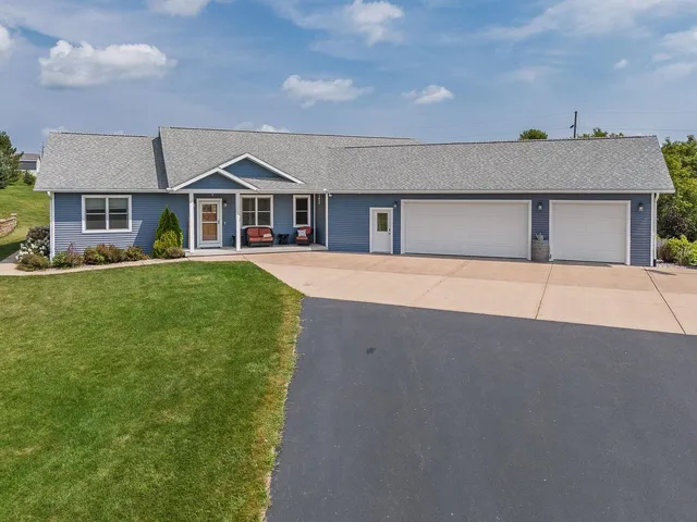 $589,000 | 1204 North Northstar, Hillsboro, WI 54634