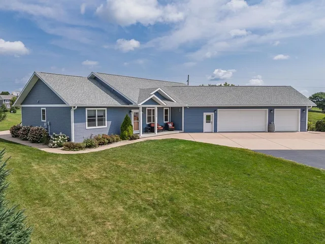 $589,000 | 1204 North Northstar, Hillsboro, WI 54634